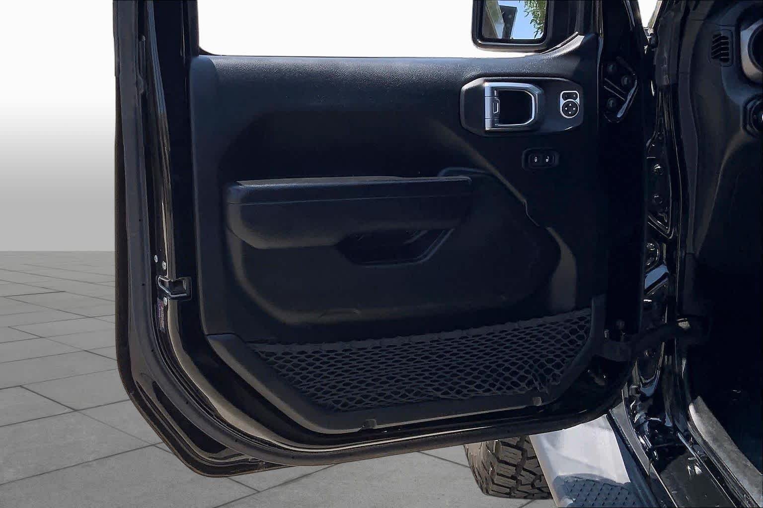 Used 2022 Black Clearcoat Jeep Texas Trail image 20