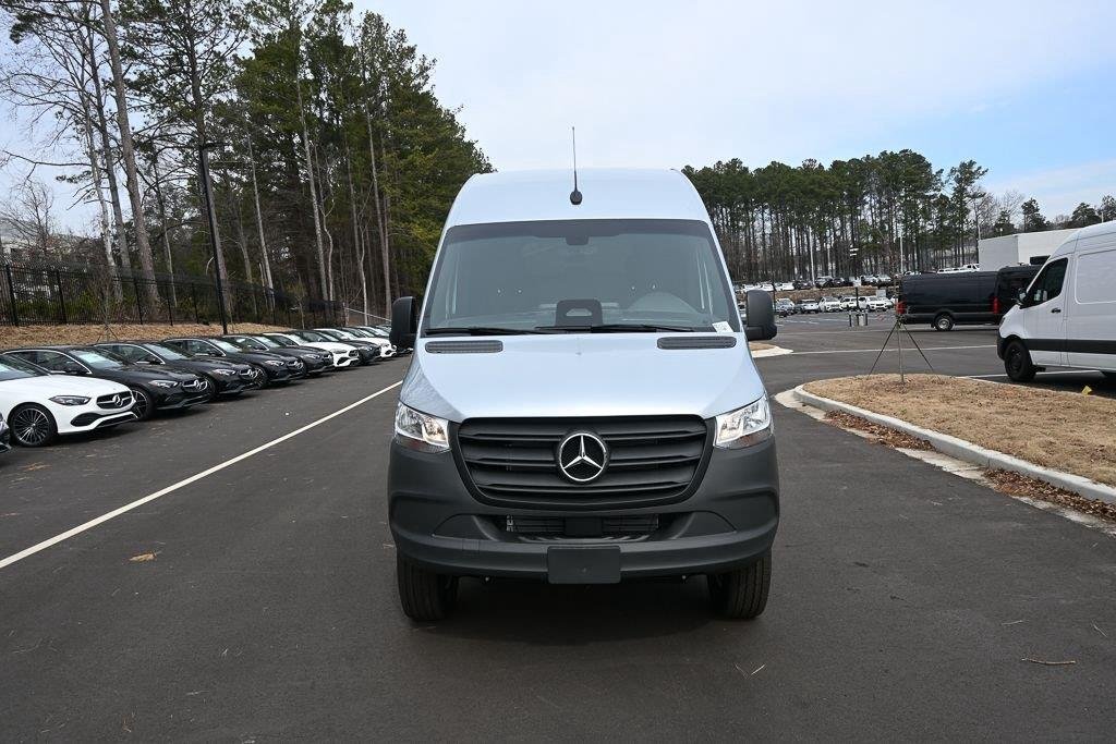 Used 2026 high-tech silver metallic Mercedes-Benz 2500 High Roof I4 Diesel HO 170" AWD image 31