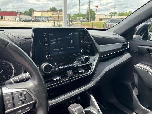 Used 2021 Midnight Black Metallic Toyota XSE image 16