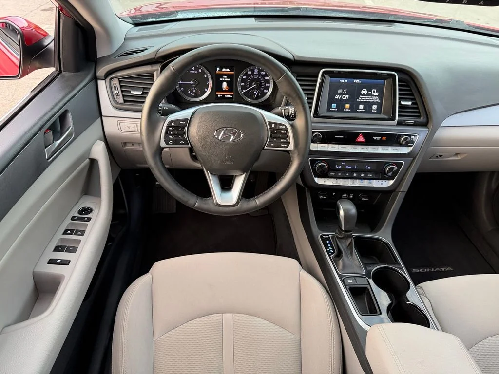 Used 2019 Red Hyundai SEL image 13