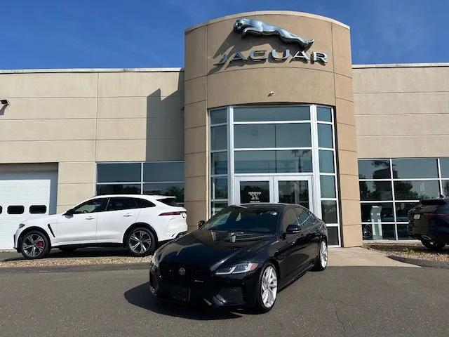 2022 Jaguar XF R-Dynamic SE