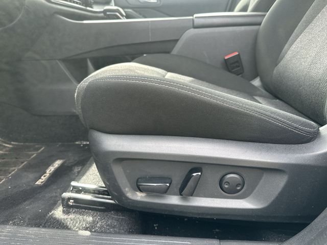 Used 2025 Blue Nissan SV image 16
