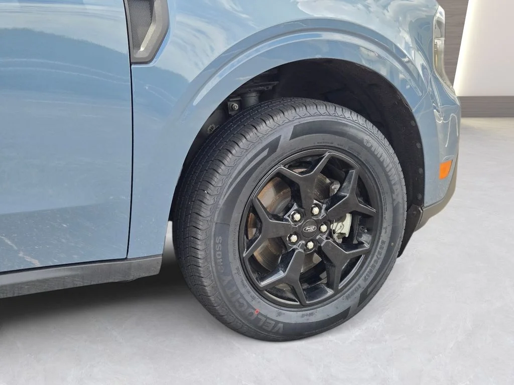 Used 2025 Gray Ford XLT image 4