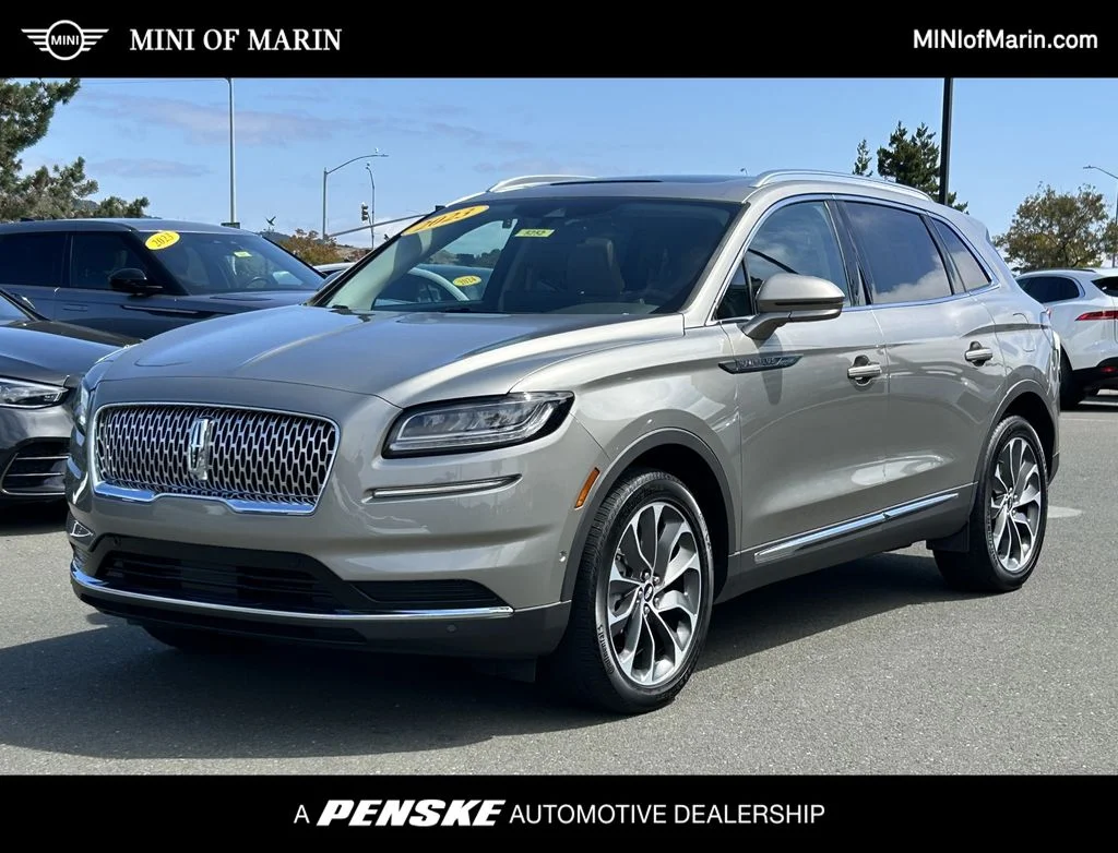 Used 2023 Beige Lincoln Reserve image 1