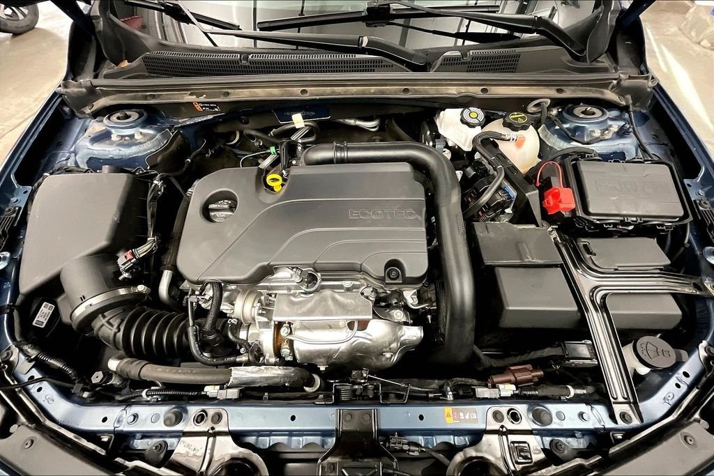 2024 Chevrolet Malibu 1LT - Photo 11