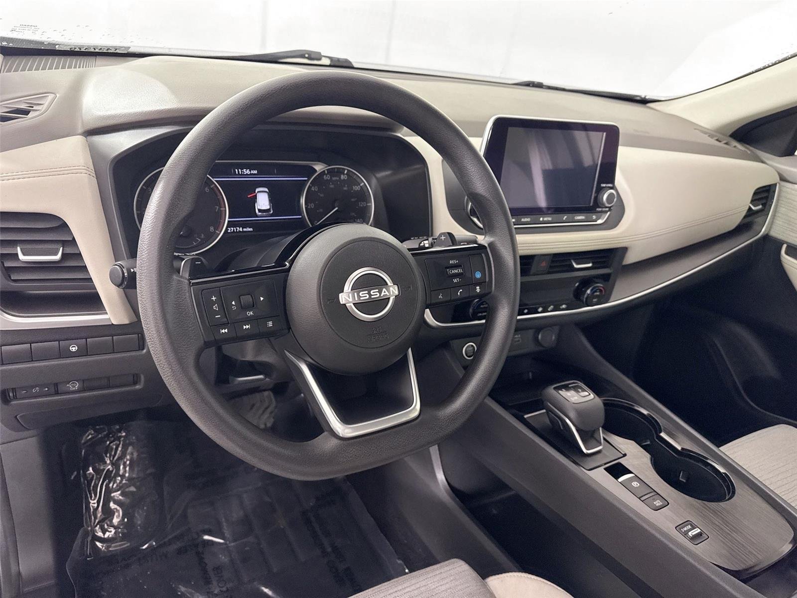 Used 2023 Pearl White Tricoat Nissan SV image 4