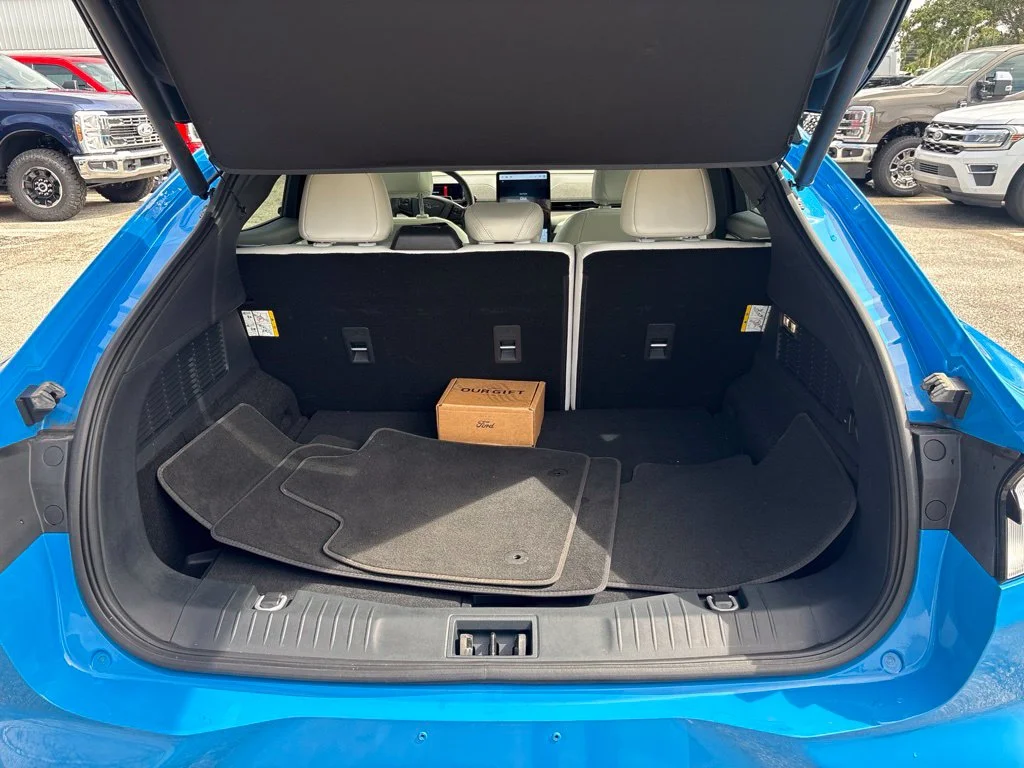 Used 2023 Blue Ford Premium image 16