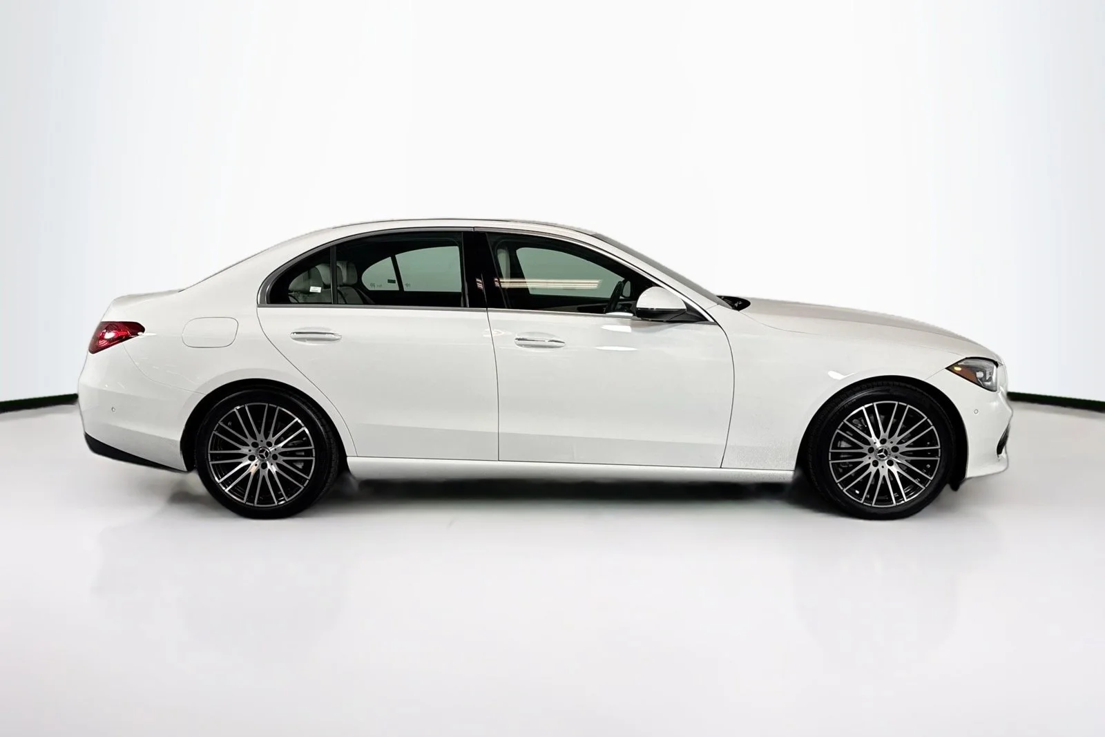 Used 2024 Polar White Mercedes-Benz C 300 image 4