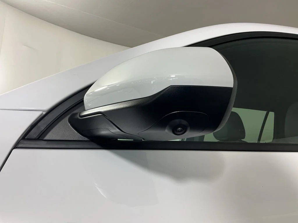 New 2027 White Chevrolet LT image 4