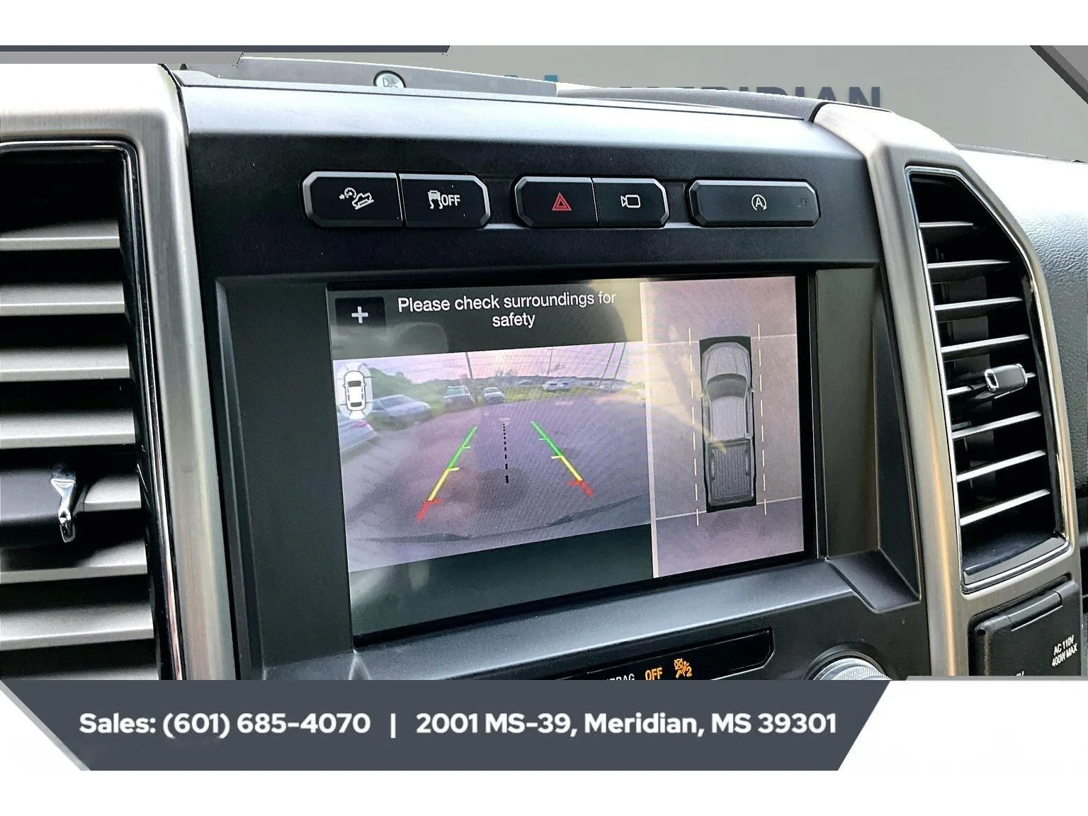 Used 2018 White Platinum Metallic Tri-Coat Ford Platinum image 15