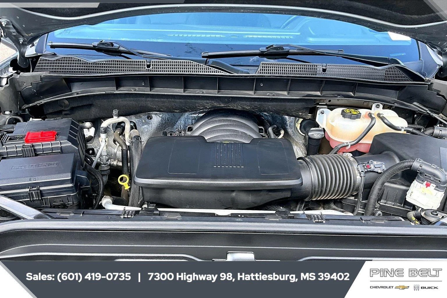 Used 2023 Sterling Metallic GMC Elevation image 9