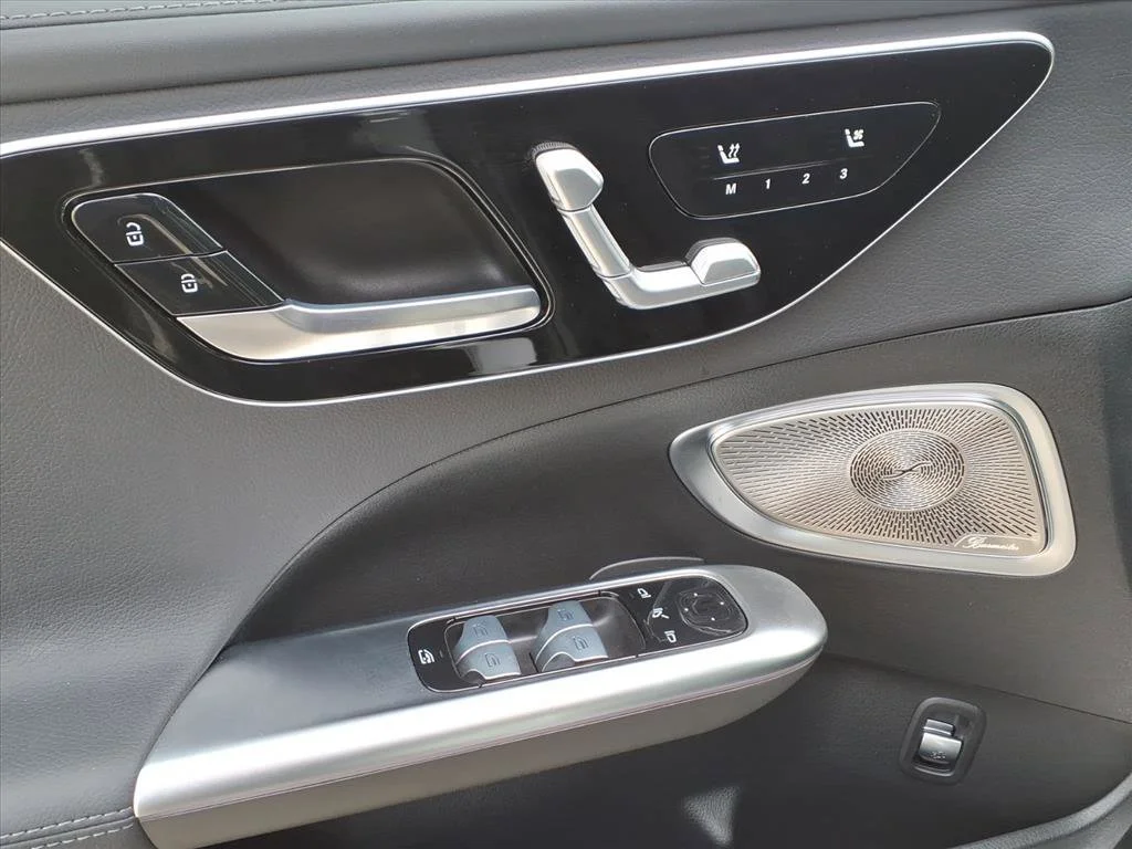 New 2025 Selenite Grey Metallic Mercedes-Benz C 300 image 35