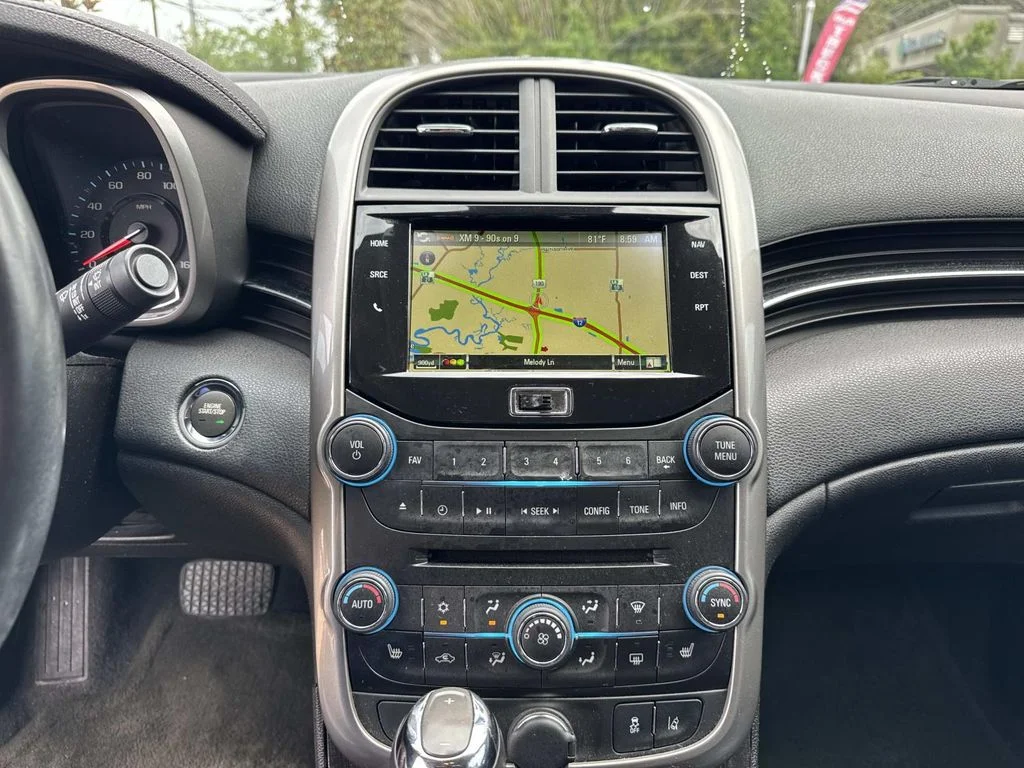 Used 2015 Gray Chevrolet LTZ image 23