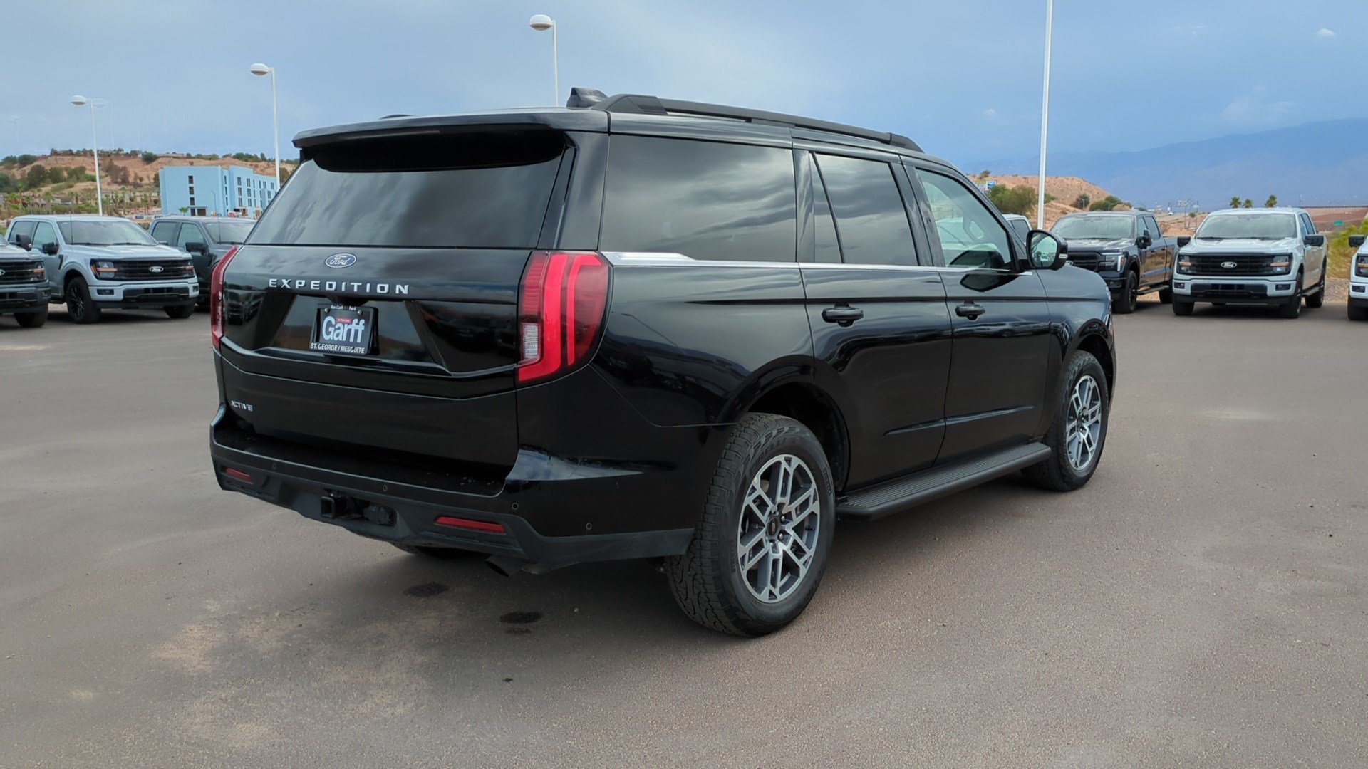 Used 2025 Black Metallic Ford Active image 3