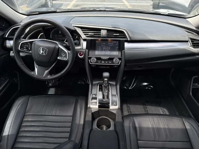 Used 2017  Honda EX-T image 19