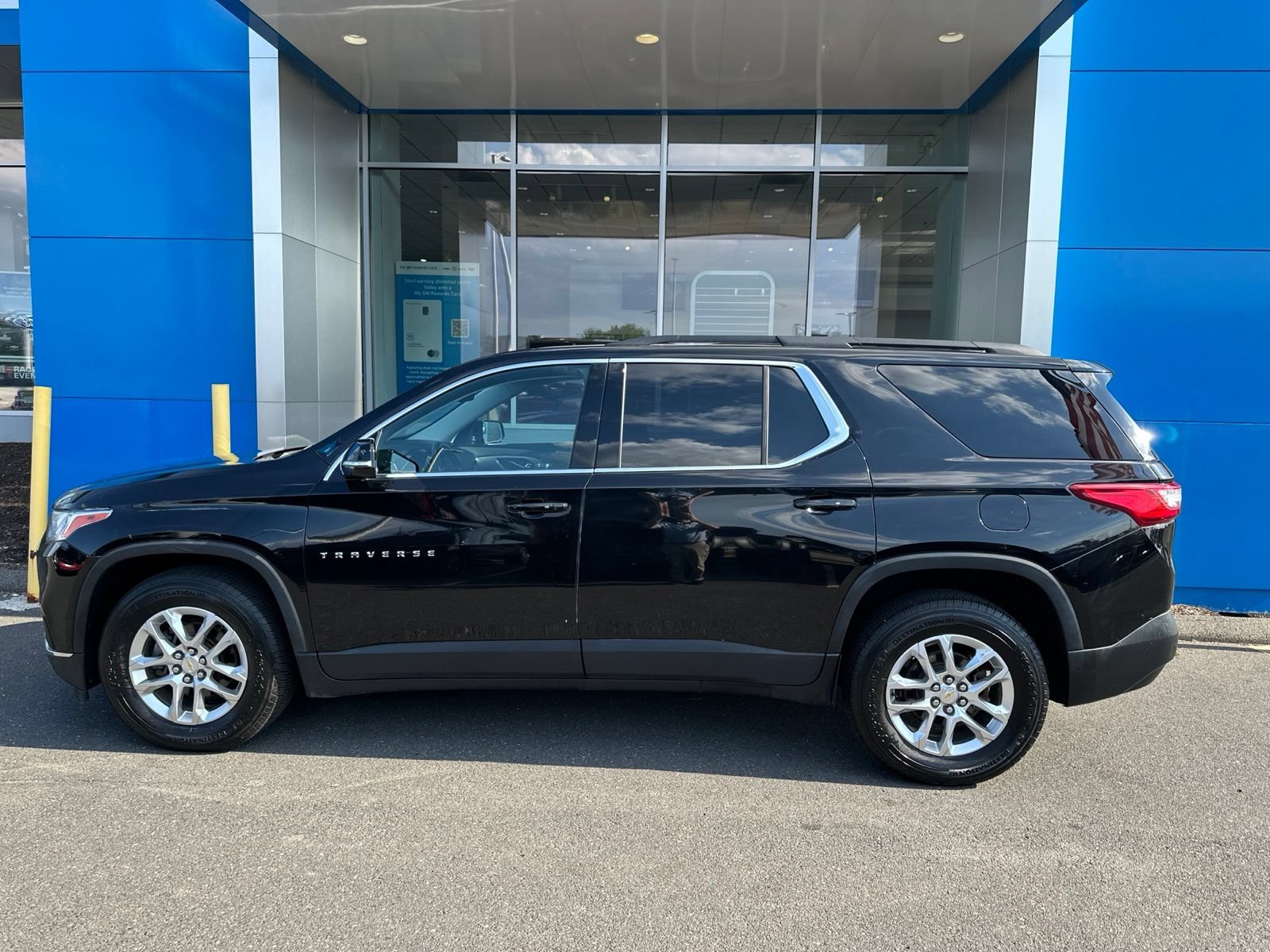 Used 2019 MOSAIC BLACK METALLIC Chevrolet LT Cloth image 8