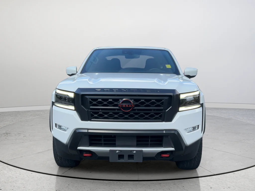 Used 2023 White Nissan PRO-X image 4