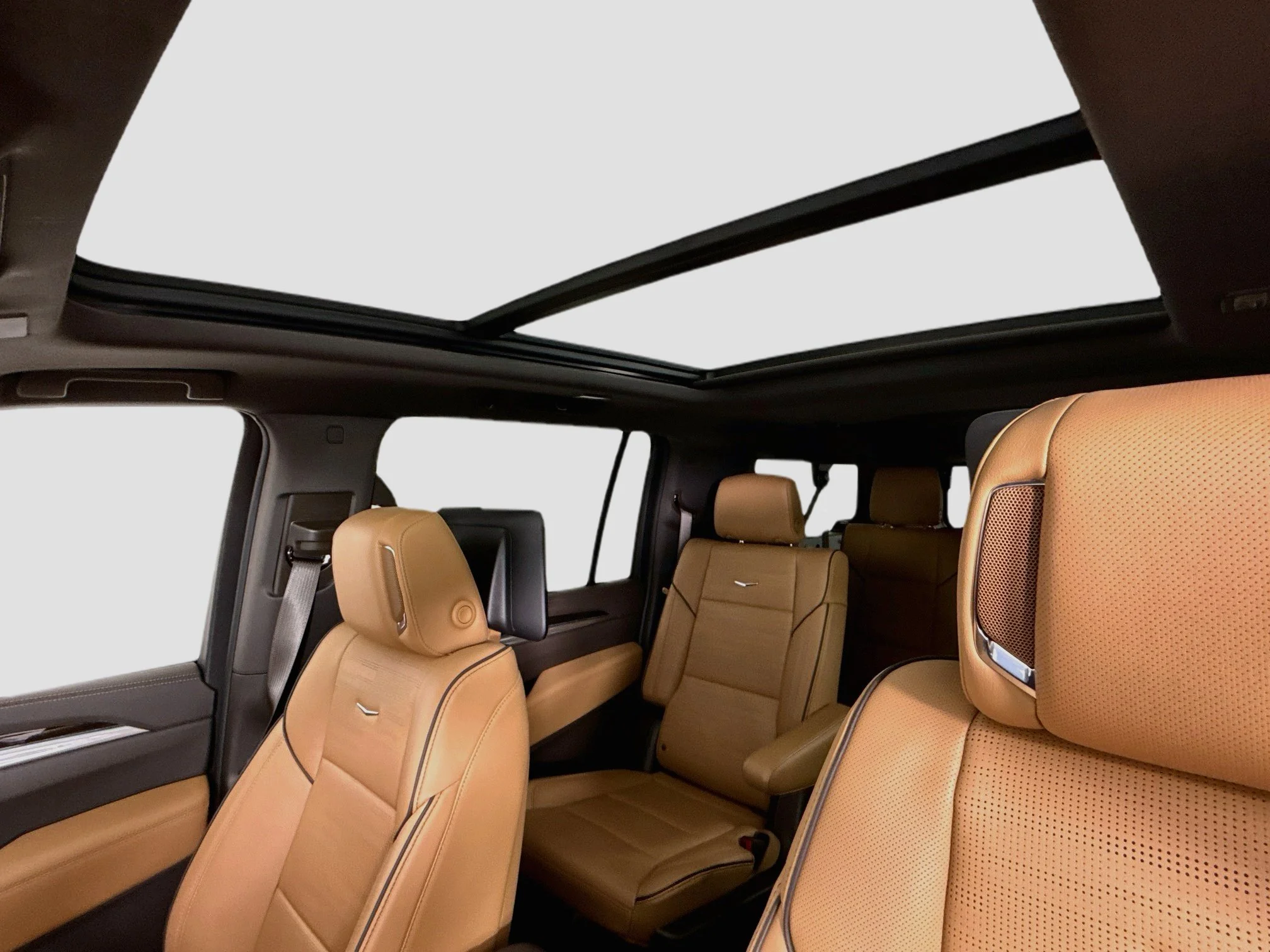 Used 2025 Crystal White Tricoat Cadillac Premium Luxury image 24