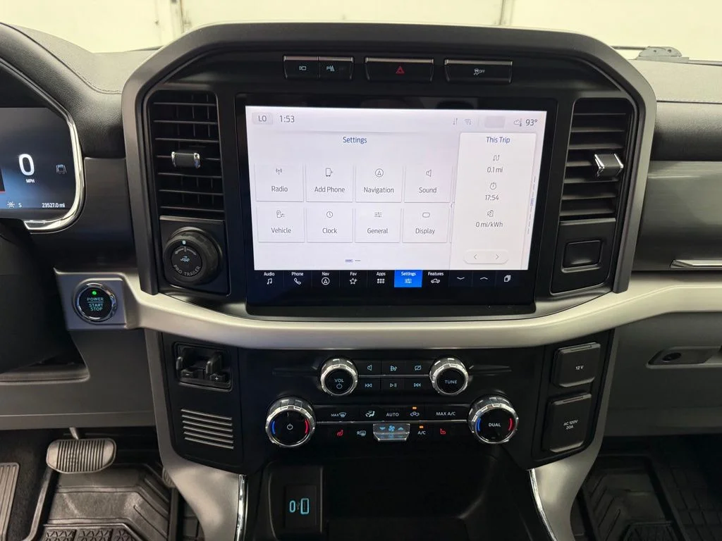 Used 2023 White Ford XLT image 29