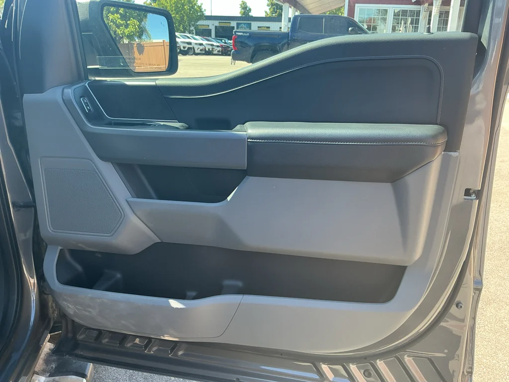 Used 2025 Carbonized Grey Metallic Ford XLT image 13