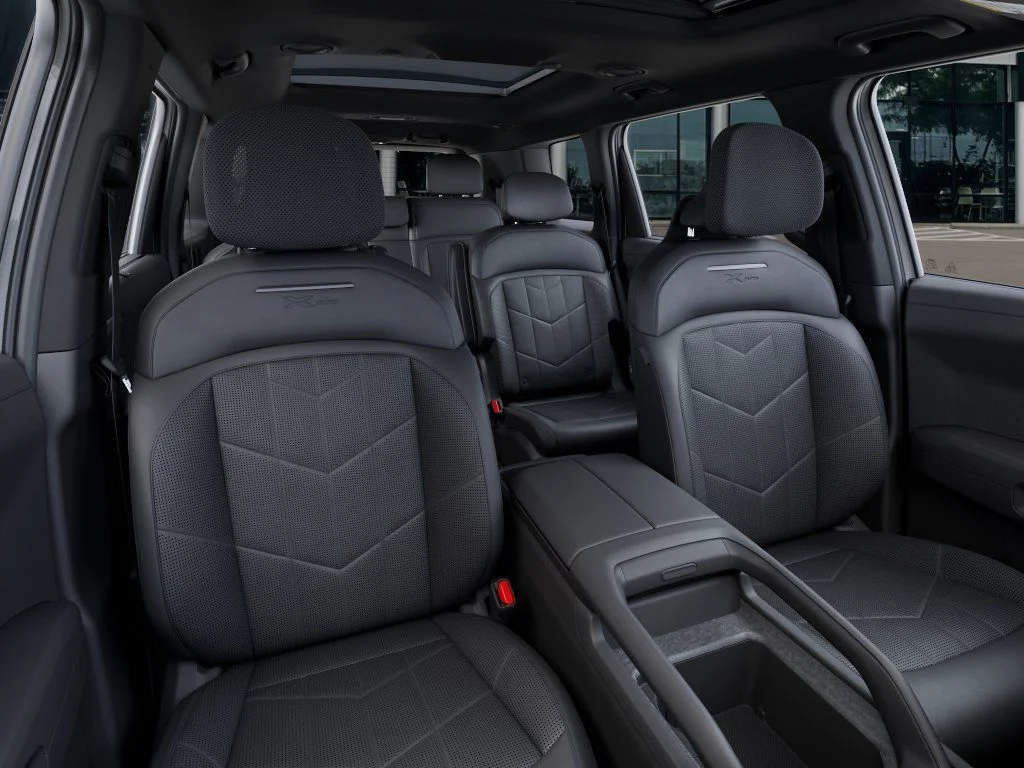 New 2027 Glacial White Pearl Kia X-PRO SX image 16