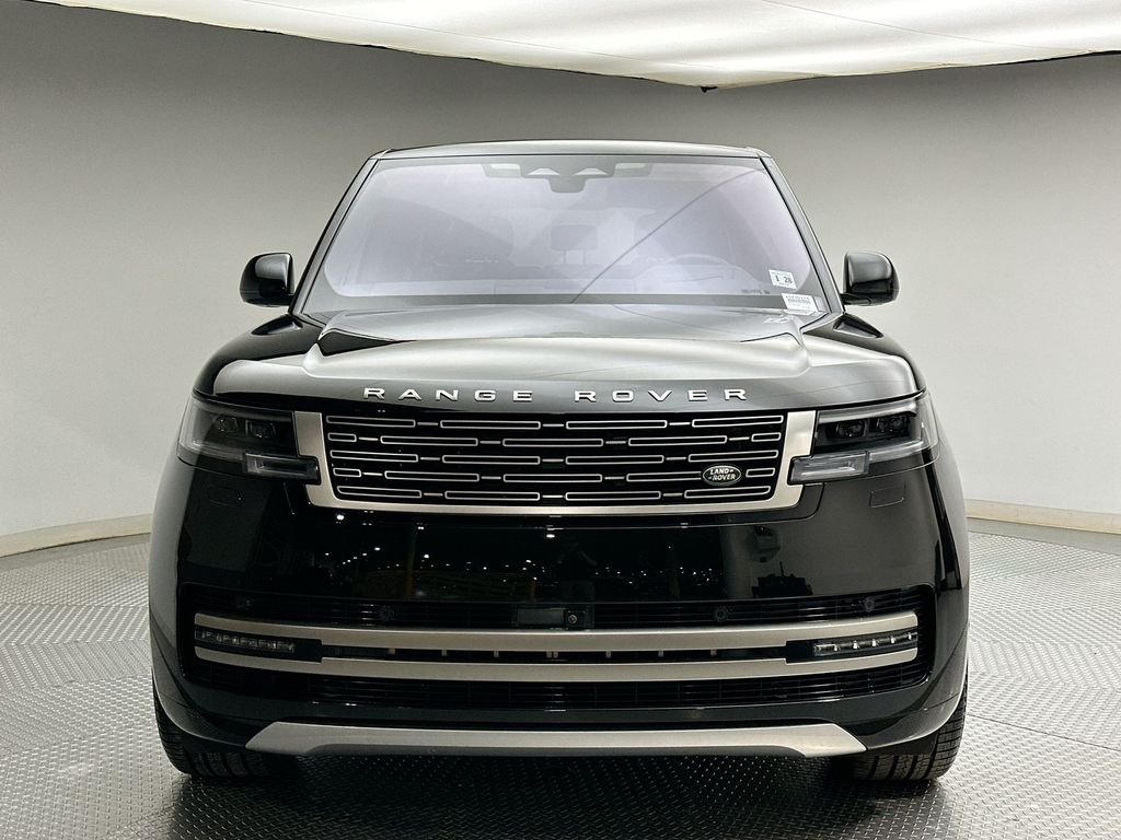 Used 2023 Santorini Black Metallic Land Rover SE image 16