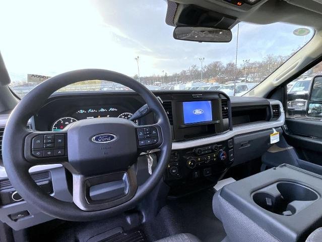 2026 Ford F-450 Super Duty Chassis Cab XL - Photo 20