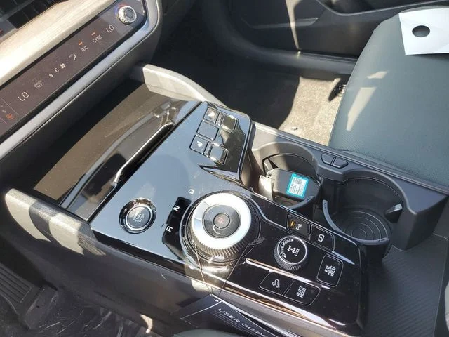 New 2024 Fusion Black Kia X-Line image 19