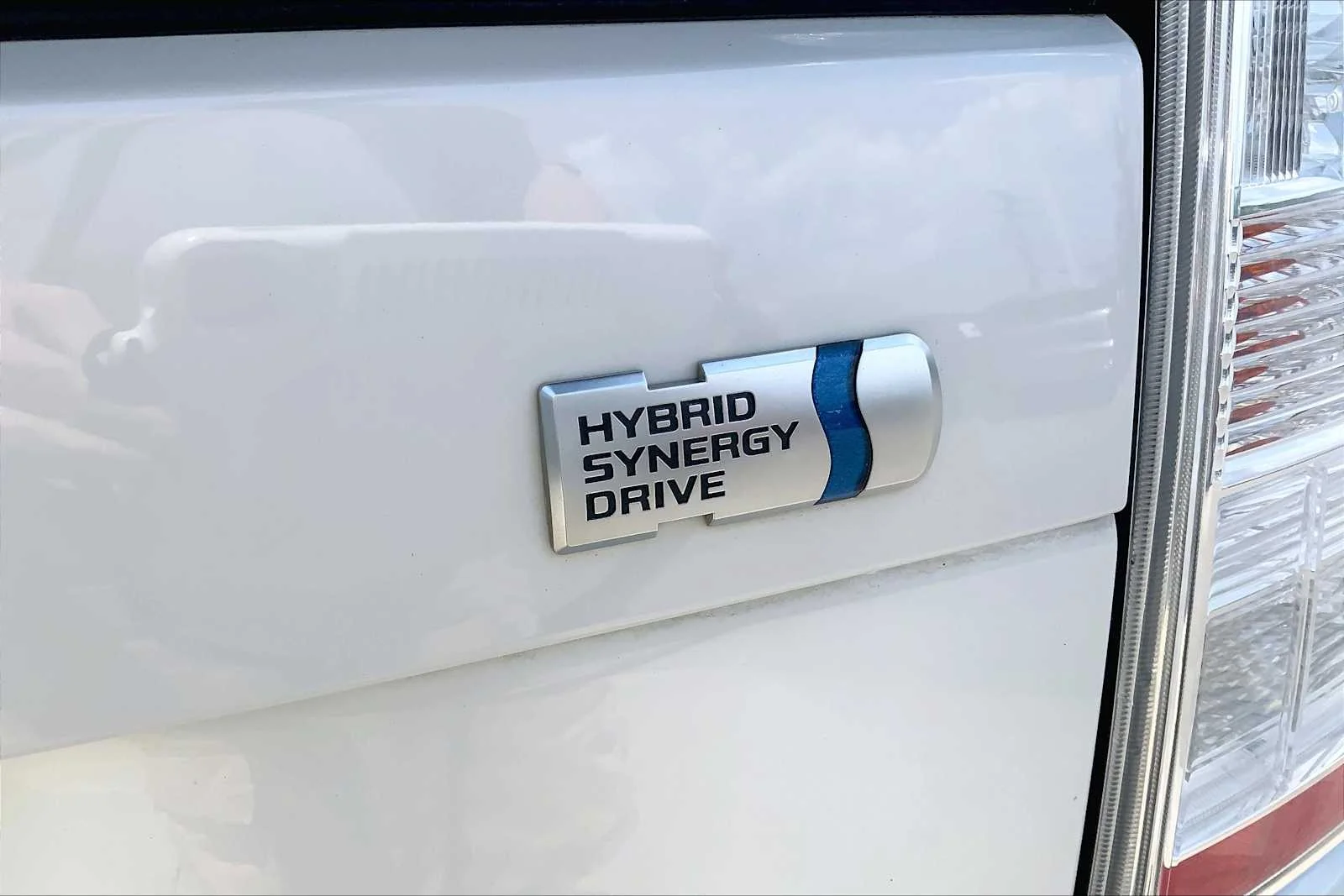 Used 2011 Blizzard Pearl Toyota III image 9