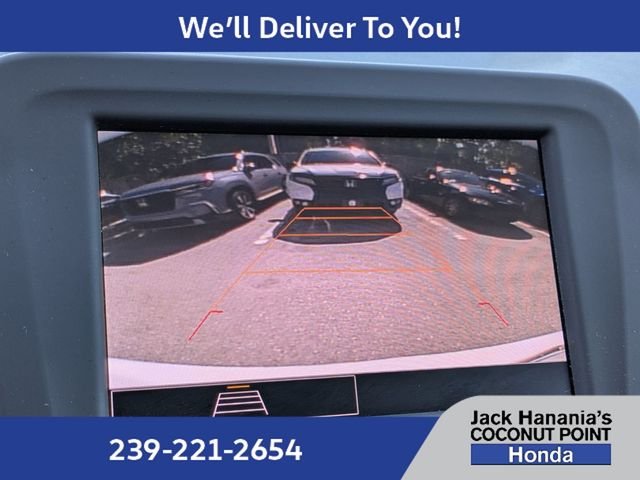 Used 2022 White Chevrolet LT image 22