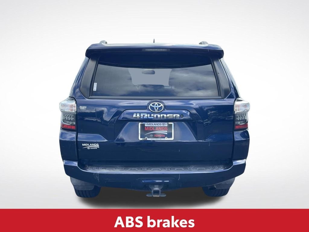 Used 2019 Blue Toyota SR5 Premium image 7