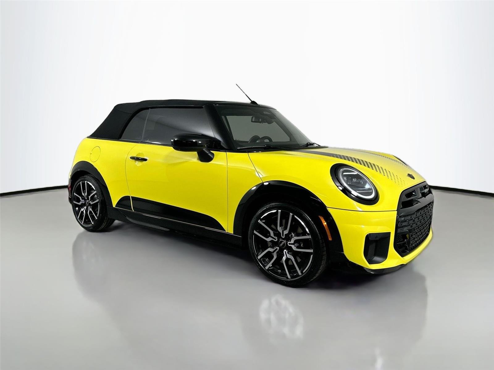 New 2026 Sunny Side Yellow MINI Iconic image 3