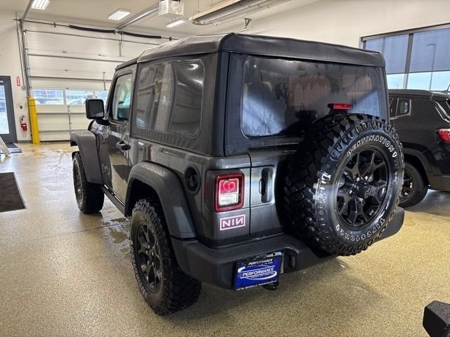 Used 2021 Granite Crystal Metallic Clearcoat Jeep Willys image 9