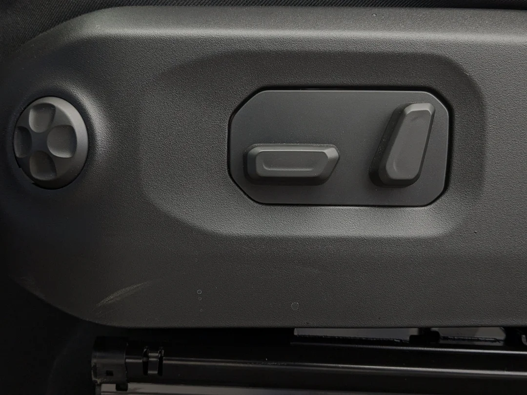 New 2026 Black Jeep Rubicon - - 4x4 - 3.6L V6 - Nappa Leather - 3-Pc Hardtop - Steel Perf Hood & More! image 12