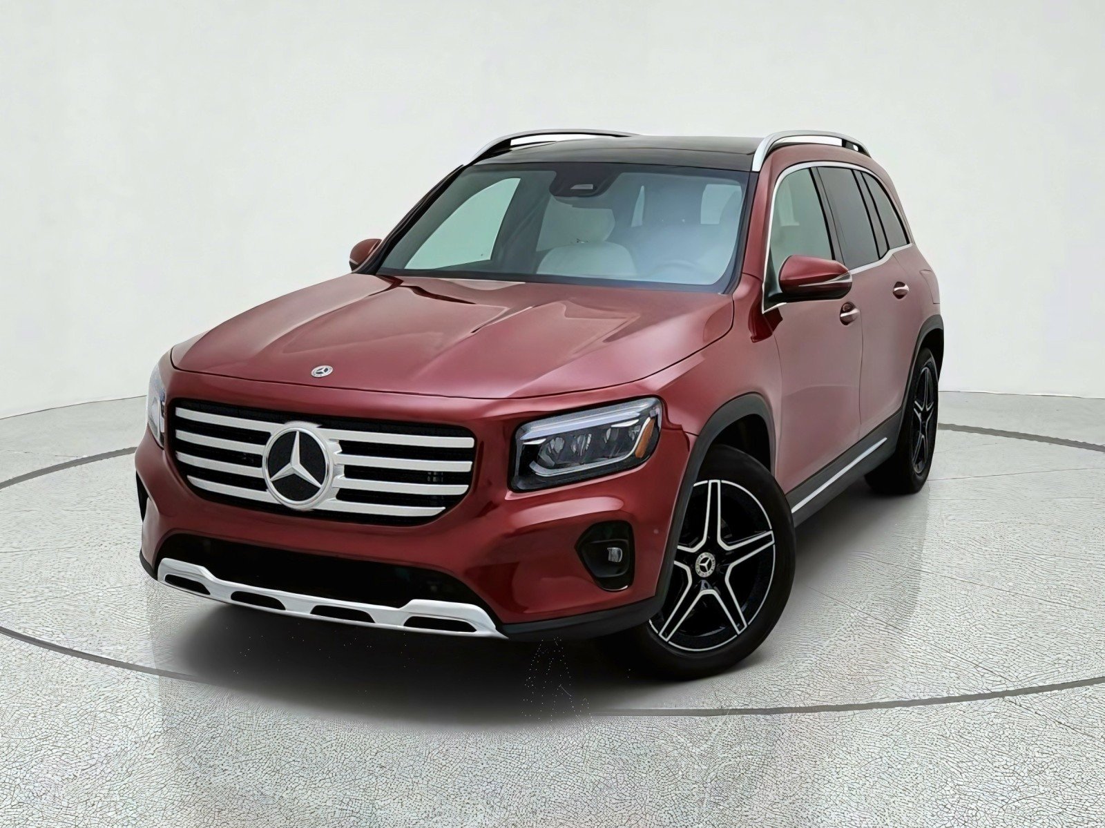 Certified Used 2026 MANUFAKTUR Patagonia Red Metallic Mercedes-Benz GLB 250 image 2