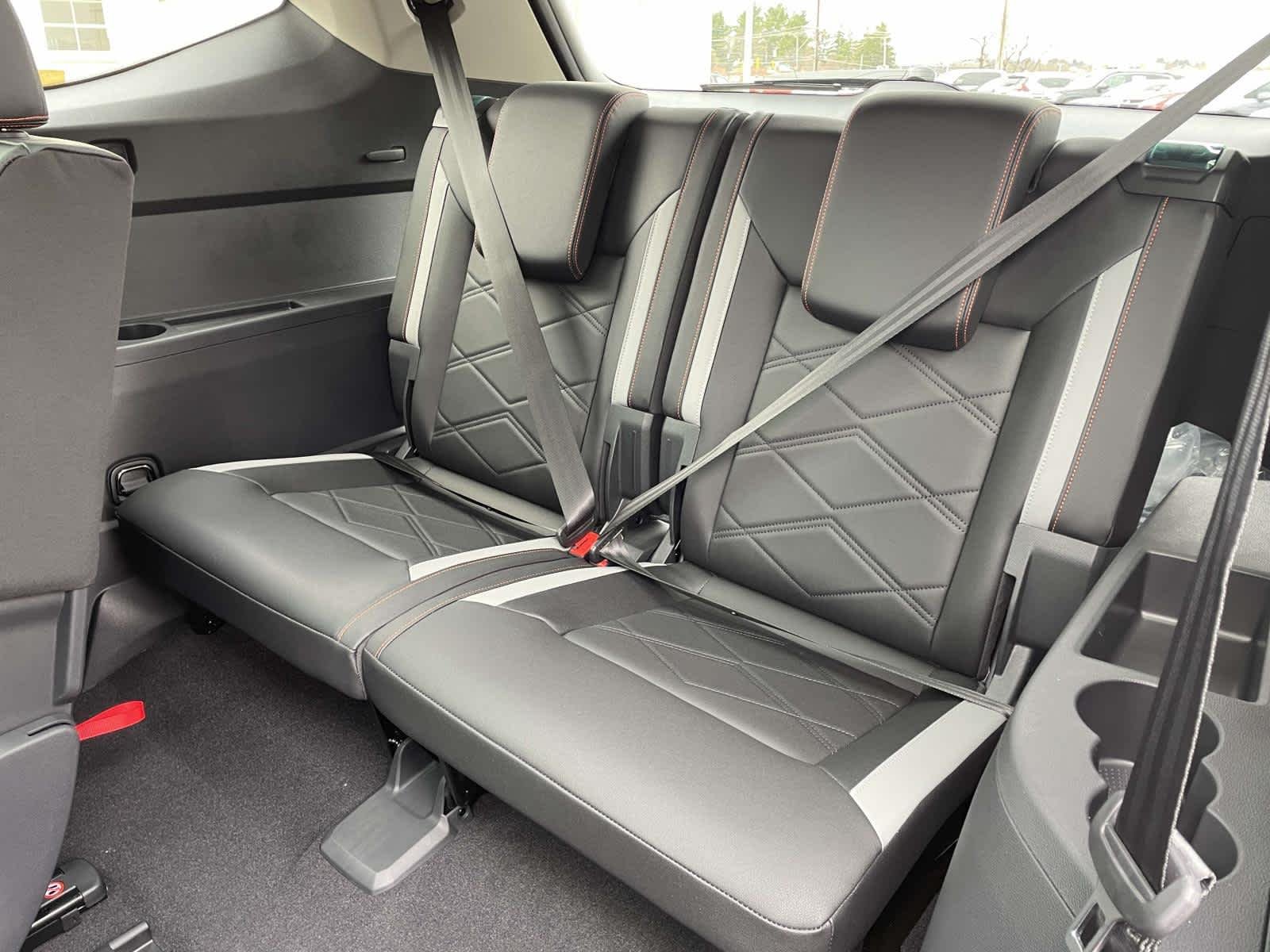New 2026 Deep Black Pearl Volkswagen 2.0T Peak Edition image 18