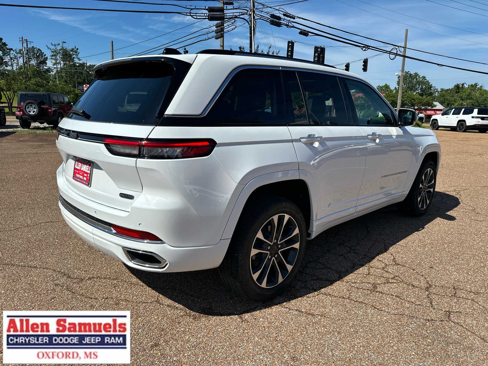 Used 2023 Bright White Clearcoat Jeep Overland image 3