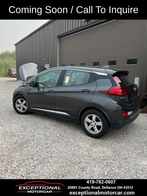 Used 2017 Gray Chevrolet LT image 1