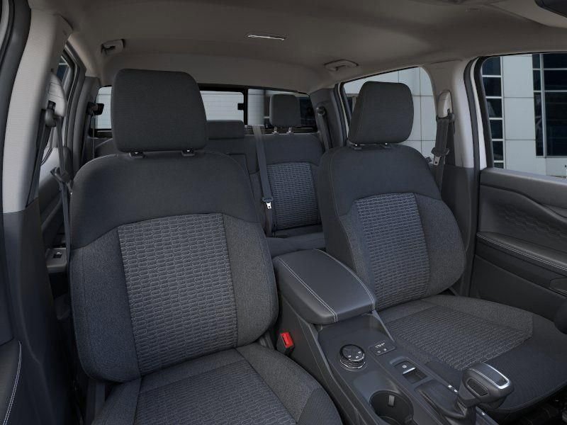 New 2025 Oxford White Ford XLT image 10