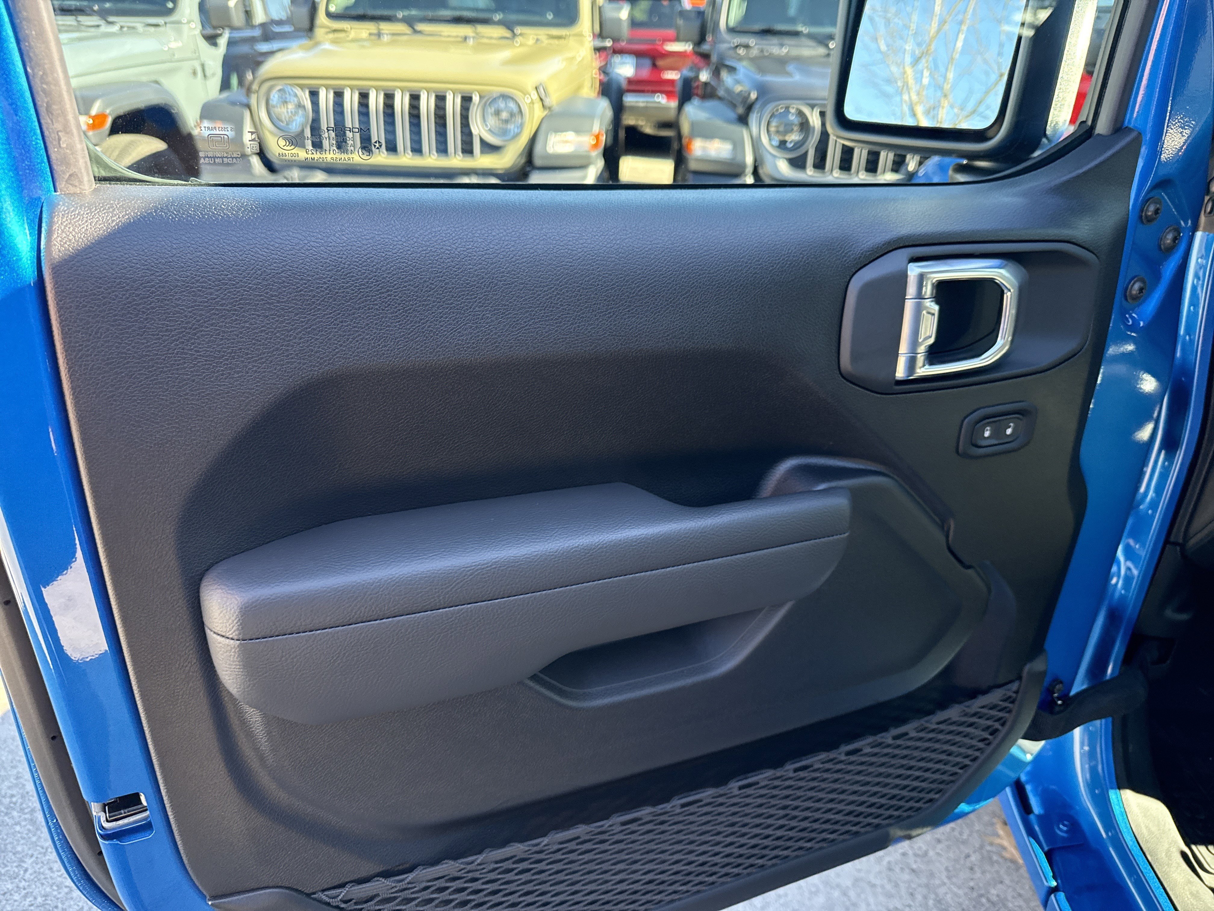 New 2026 Hydro Blue Pearlcoat Jeep Sport image 10
