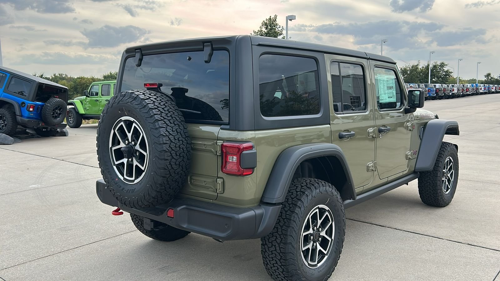 New 2025 41 Exterior Paint Jeep Rubicon image 3
