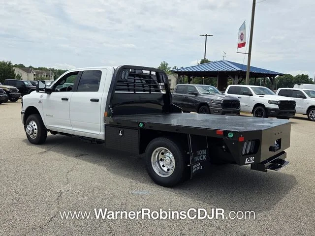 New 2026 Bright White Clearcoat RAM Tradesman image 9