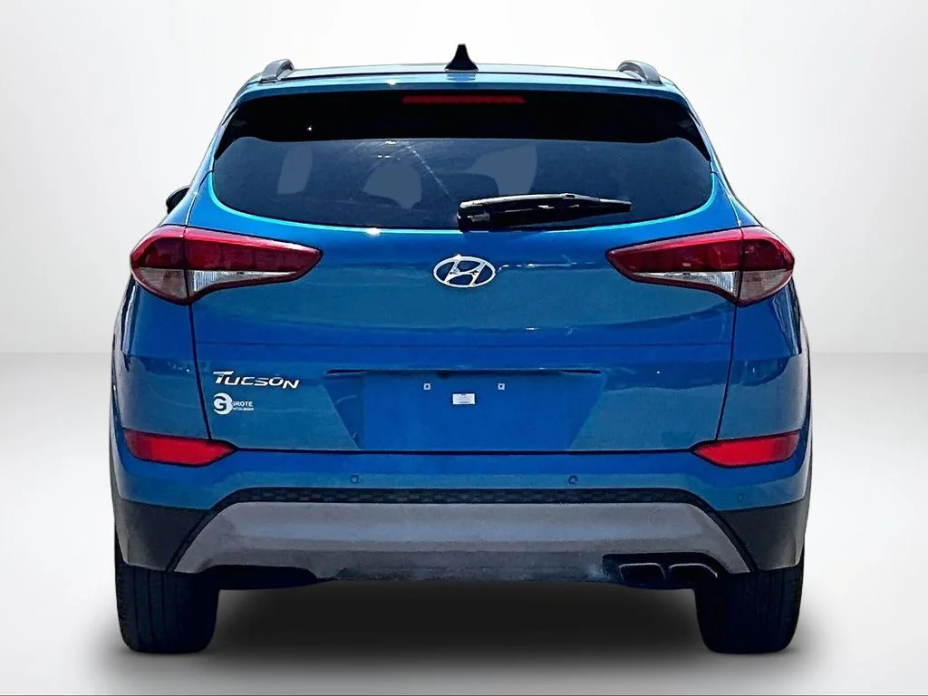 Used 2018 Blue Hyundai Value image 5