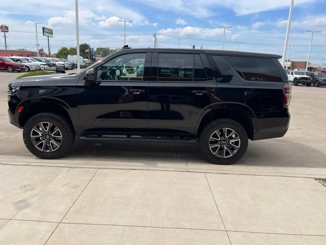 Used 2022 Black Chevrolet Z71 image 6