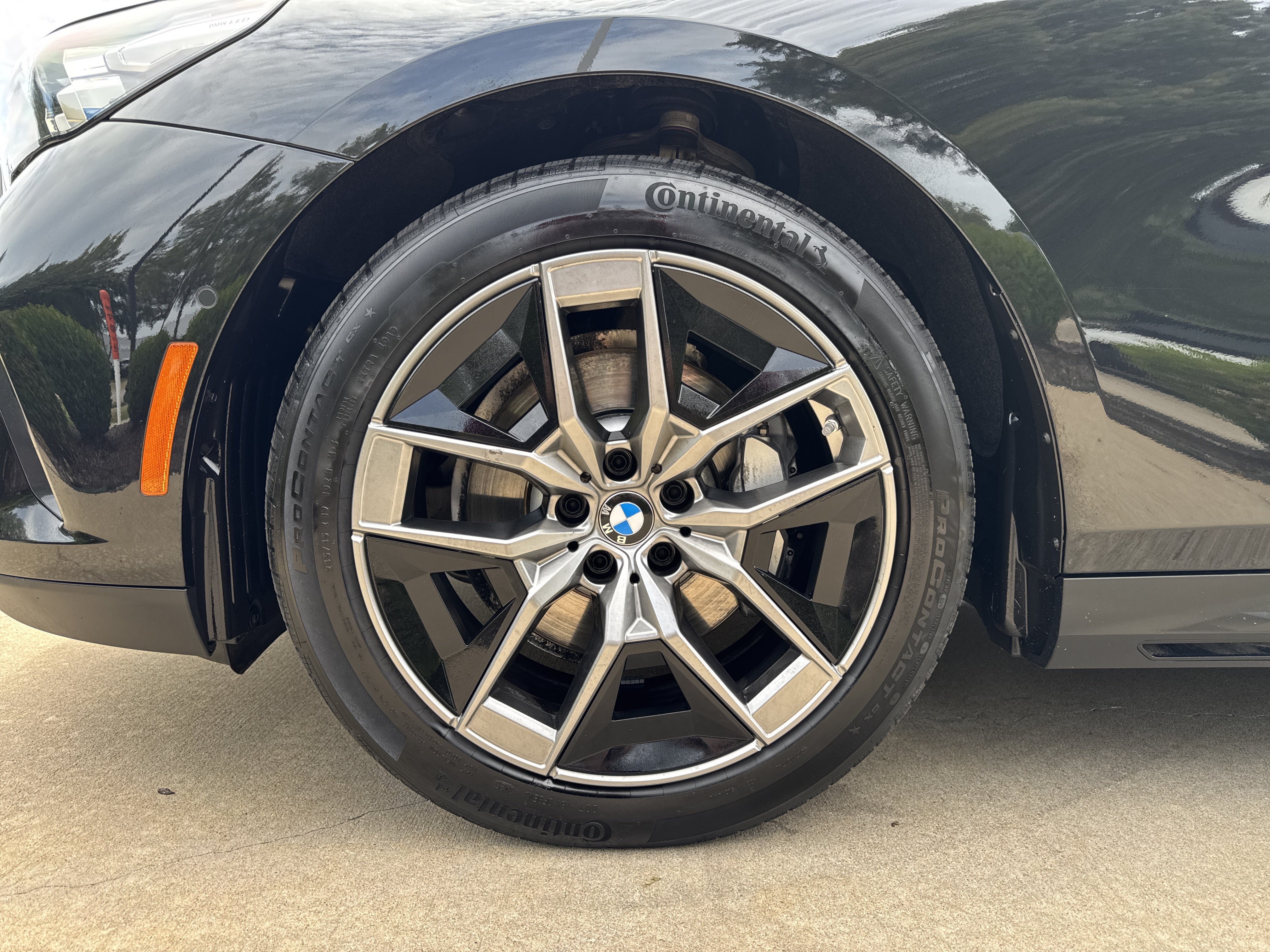 Certified Used 2026 Black Sapphire Metallic BMW 530i xDrive image 26