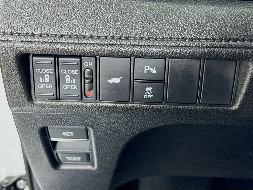 2026 Honda Odyssey Touring - Photo 13