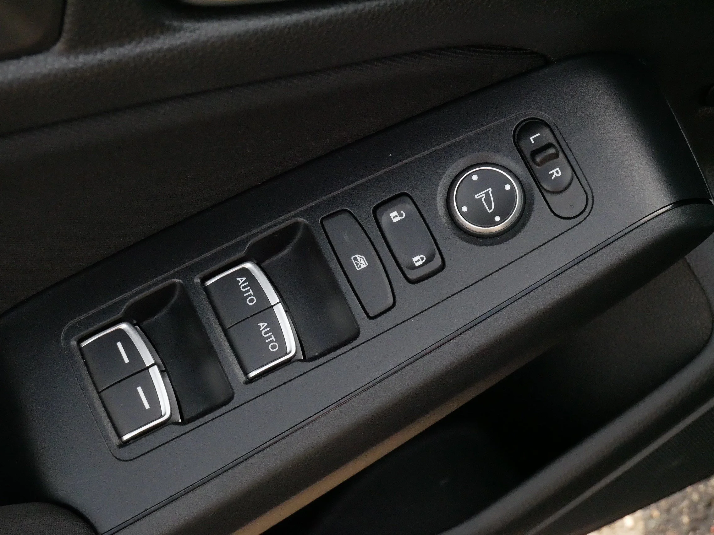 Used 2025 Crystal Black Pearl Honda Sport image 19