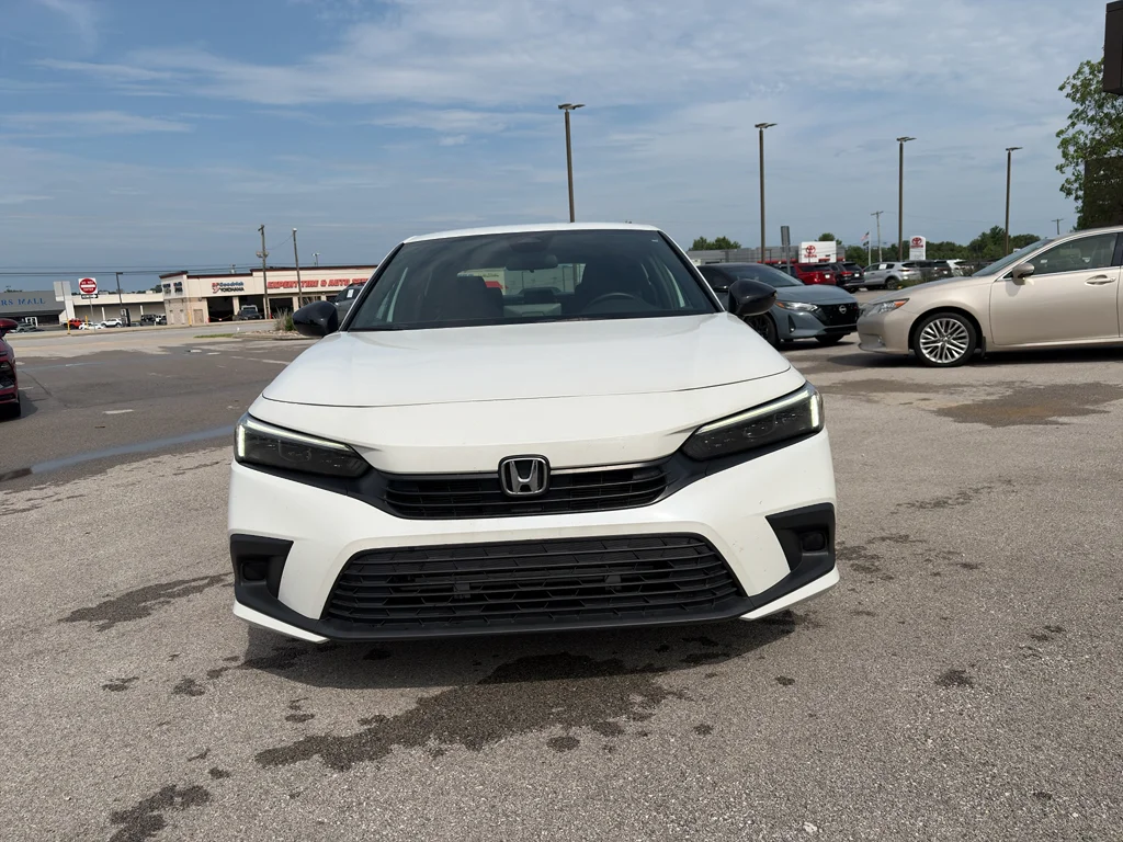 Used 2022 Platinum White Pearl Honda Sport image 8