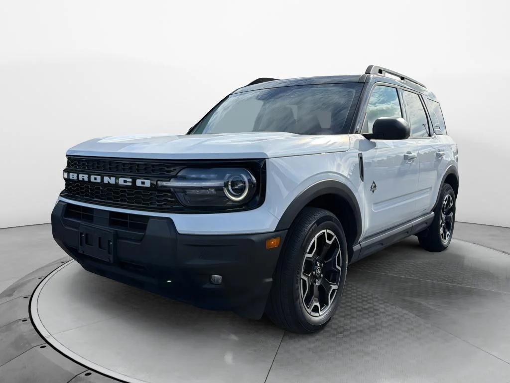 Certified Used 2025 Oxford White Ford Outer Banks image 1