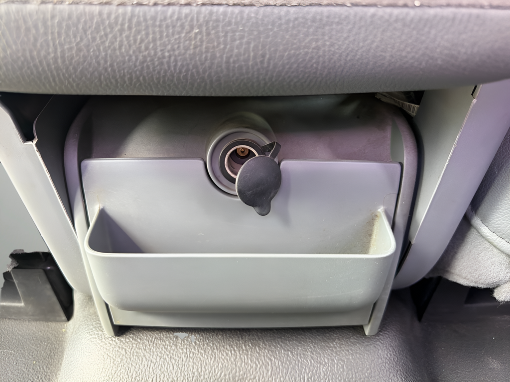 Used 2013 White Ford XL image 19